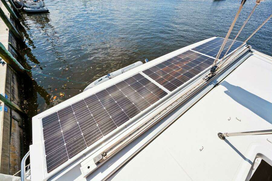 2018-fountaine-pajot-lucia-40-sail-9370522-20240610065946103-1_XLARGE.jpg