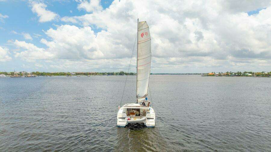 2018-fountaine-pajot-lucia-40-sail-9370522-20240610070005018-1_XLARGE.jpg