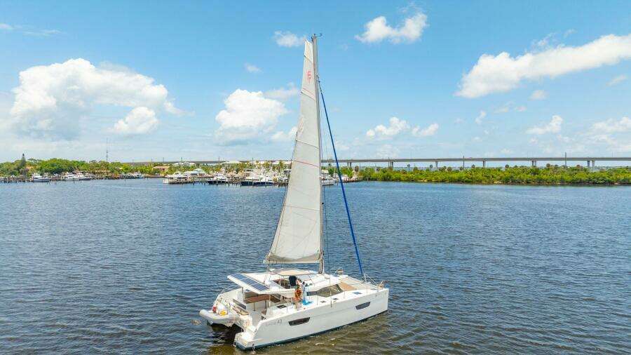 2018-fountaine-pajot-lucia-40-sail-9370522-20240610065838867-1_XLARGE.jpg