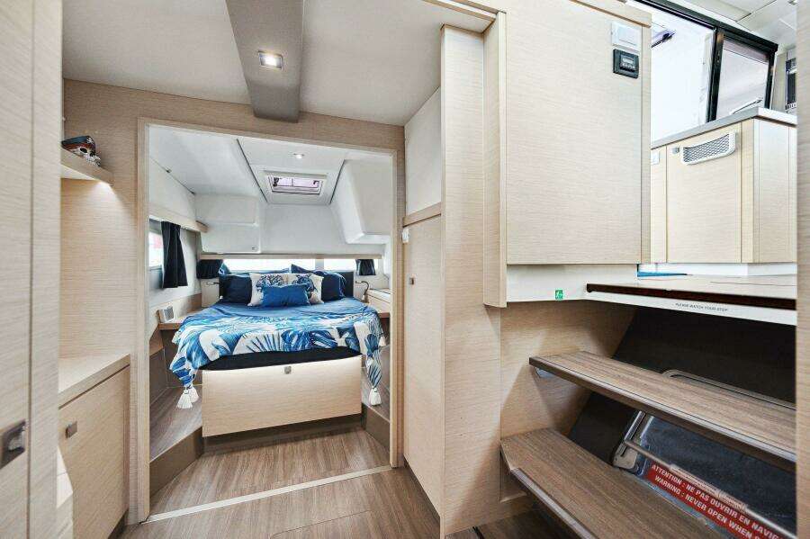 2018-fountaine-pajot-lucia-40-sail-9370522-20240610065907970-1_XLARGE.jpg