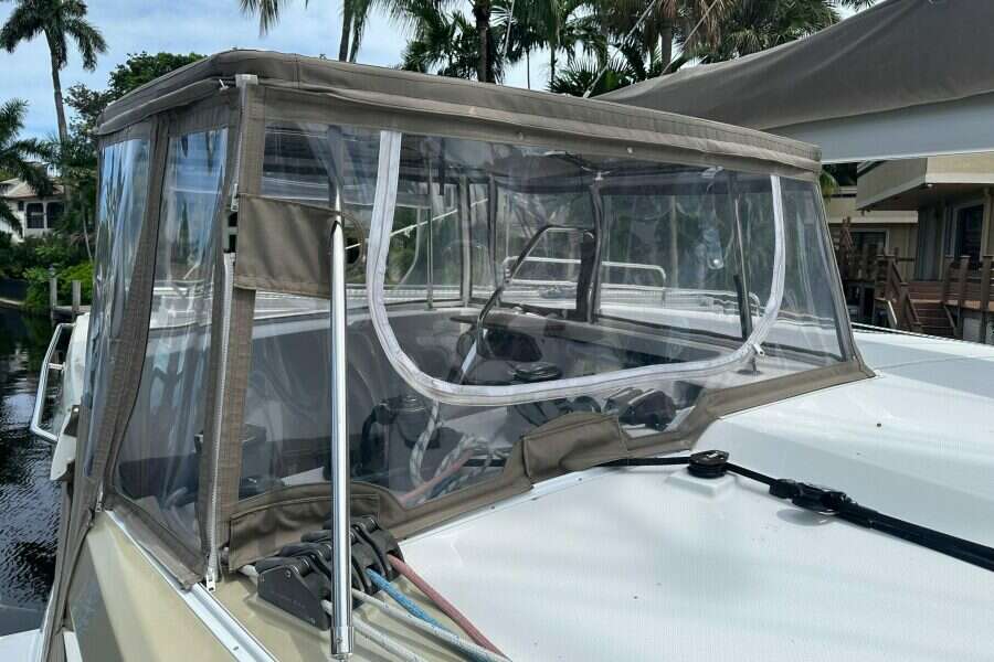 2017-fountaine-pajot-lucia-40-sail-9941108-20250916122153483-2.jpg
