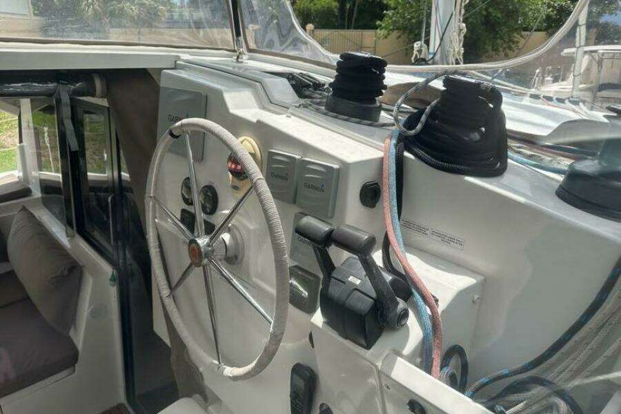 2017-fountaine-pajot-lucia-40-sail-9941108-20250910091827069-3.jpg