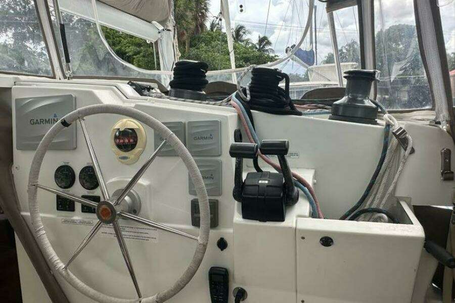 2017-fountaine-pajot-lucia-40-sail-9941108-20250910091828095-1.jpg