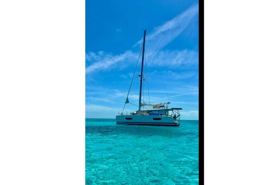 2017-fountaine-pajot-lucia-40-sail-9941108-20250917103215113-53.jpg