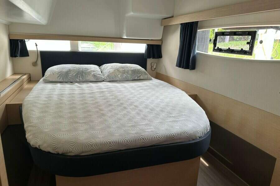 2017-fountaine-pajot-lucia-40-sail-9941108-20250916122155473-4.jpg