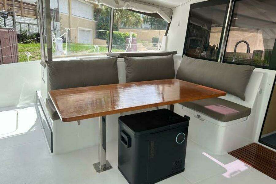 2017-fountaine-pajot-lucia-40-sail-9941108-20250910090721191-2.jpg