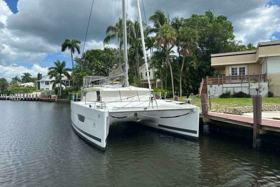 2017-fountaine-pajot-lucia-40-sail-9941108-20250910090024898-1.jpg