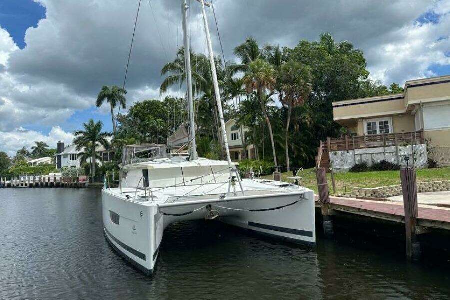 2017-fountaine-pajot-lucia-40-sail-9941108-20250910085936085-1.jpg
