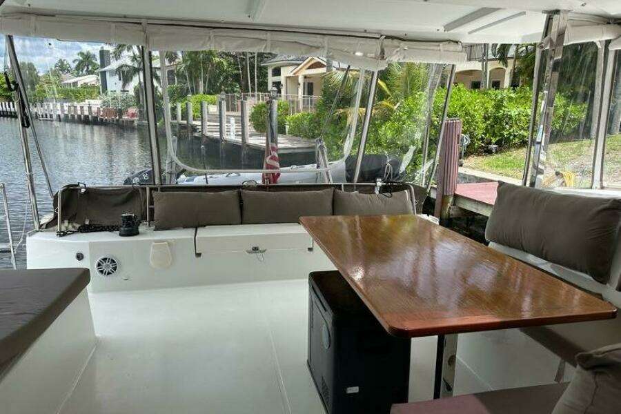 2017-fountaine-pajot-lucia-40-sail-9941108-20250910090720587-4.jpg