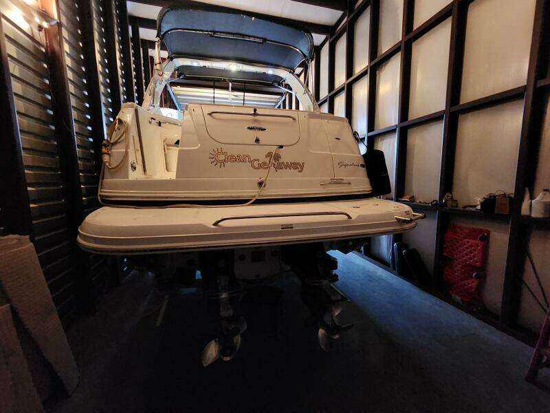 30ft Chaparral Yacht For Sale