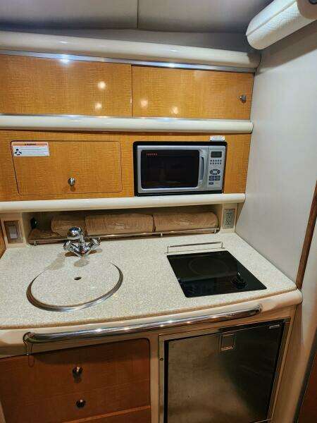 30ft Chaparral Yacht For Sale
