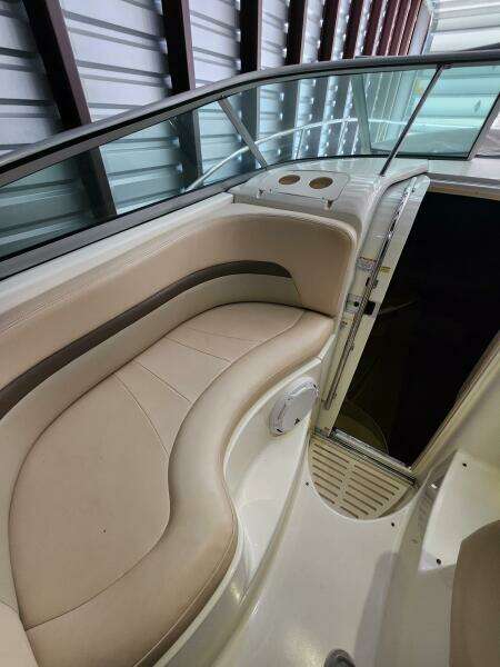30ft Chaparral Yacht For Sale