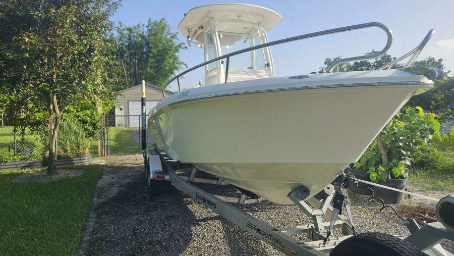 23ft Everglades Yacht For Sale