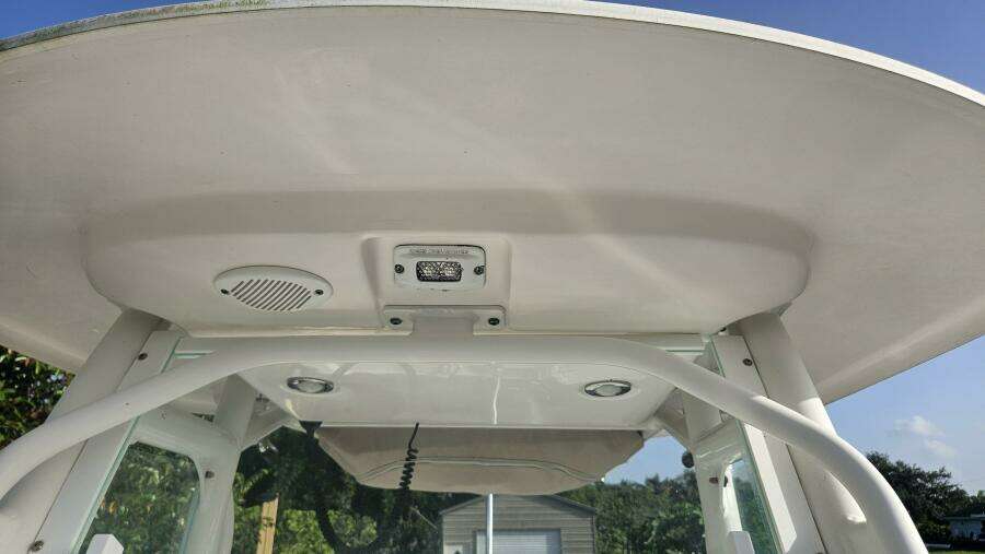 23ft Everglades Yacht For Sale