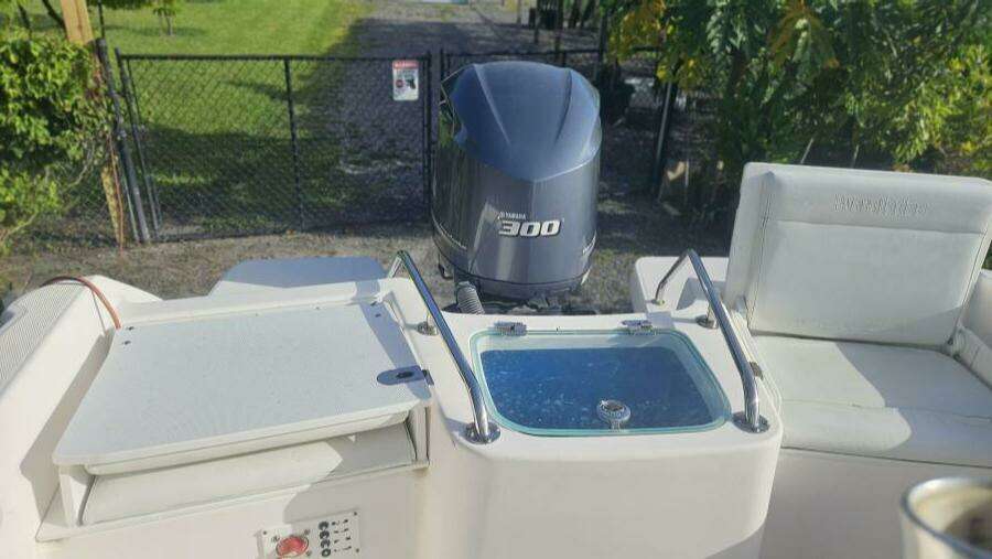 23ft Everglades Yacht For Sale