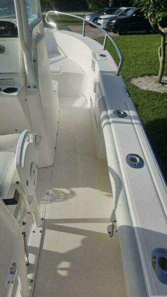 23ft Everglades Yacht For Sale
