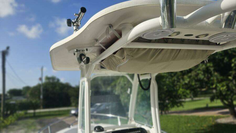 23ft Everglades Yacht For Sale