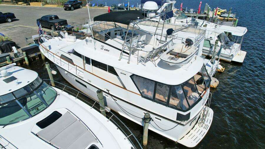 53ft Hatteras Yacht For Sale