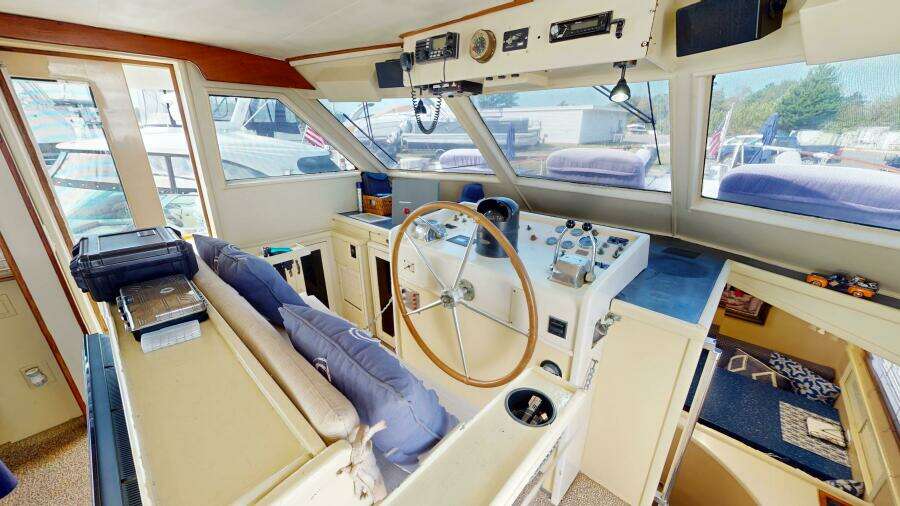 53ft Hatteras Yacht For Sale