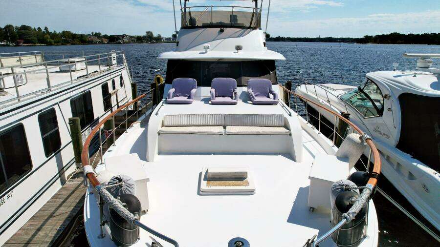 53ft Hatteras Yacht For Sale