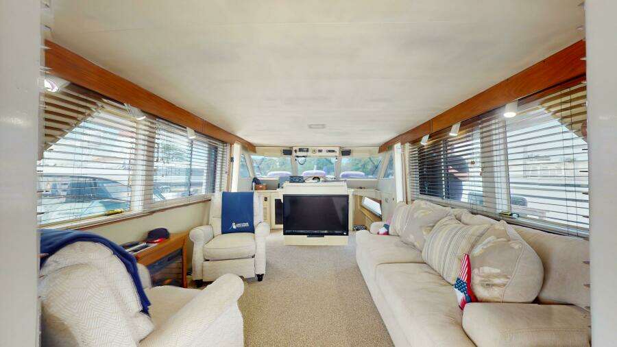 53ft Hatteras Yacht For Sale