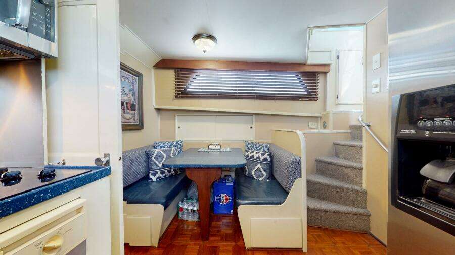 53ft Hatteras Yacht For Sale
