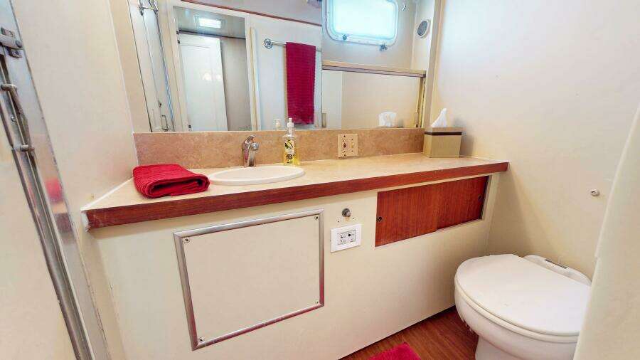 53ft Hatteras Yacht For Sale