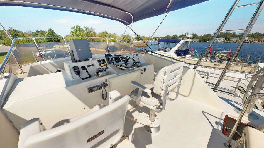 53ft Hatteras Yacht For Sale