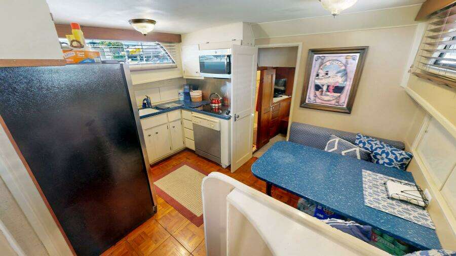 53ft Hatteras Yacht For Sale
