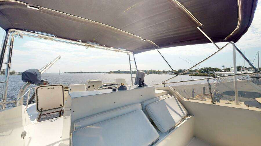 53ft Hatteras Yacht For Sale