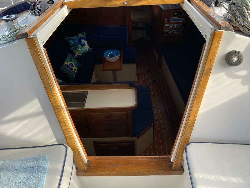 Ruby 30ft Catalina Yacht For Sale