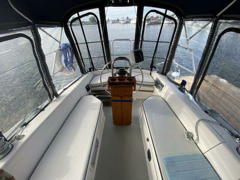 Ruby 30ft Catalina Yacht For Sale