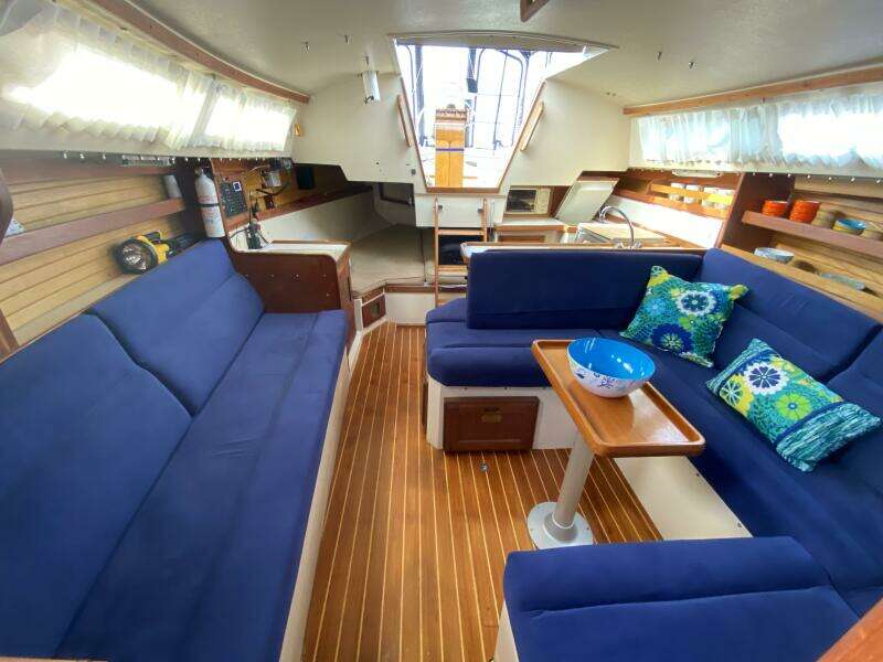 Ruby 30ft Catalina Yacht For Sale