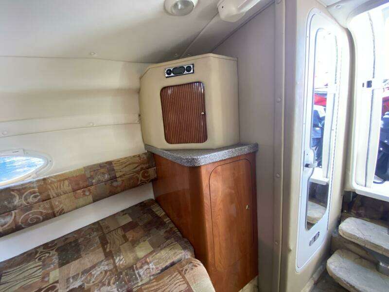 25ft Rinker Yacht For Sale