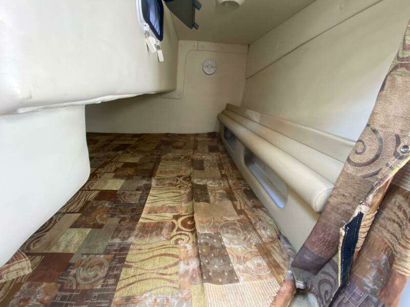 25ft Rinker Yacht For Sale