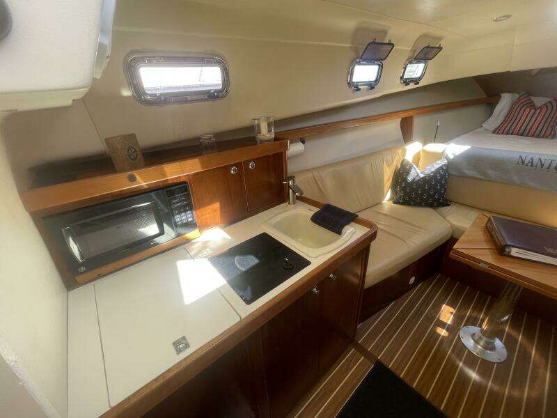 Summer Wine 30ft Mainship Yacht For Sale