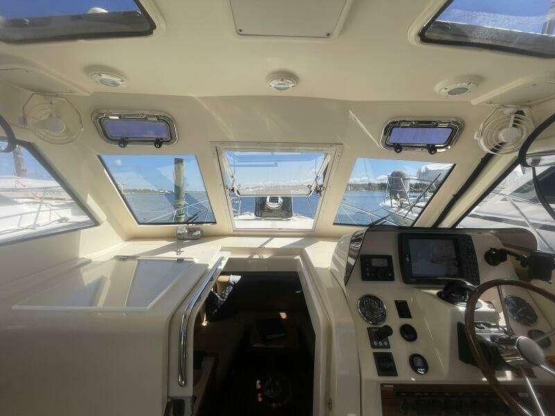 Summer Wine 30ft Mainship Yacht For Sale