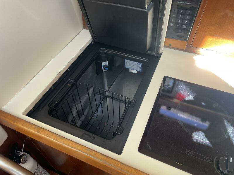 Summer Wine 30ft Mainship Yacht For Sale