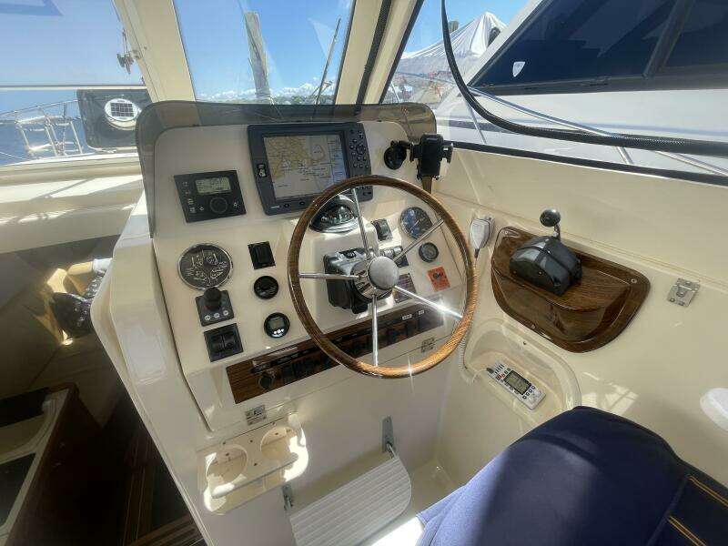Summer Wine 30ft Mainship Yacht For Sale