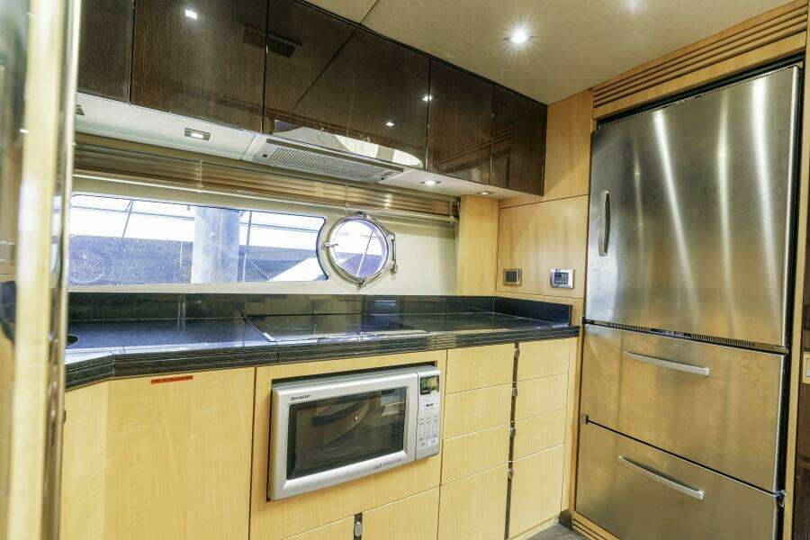 68ft Sunseeker Yacht For Sale