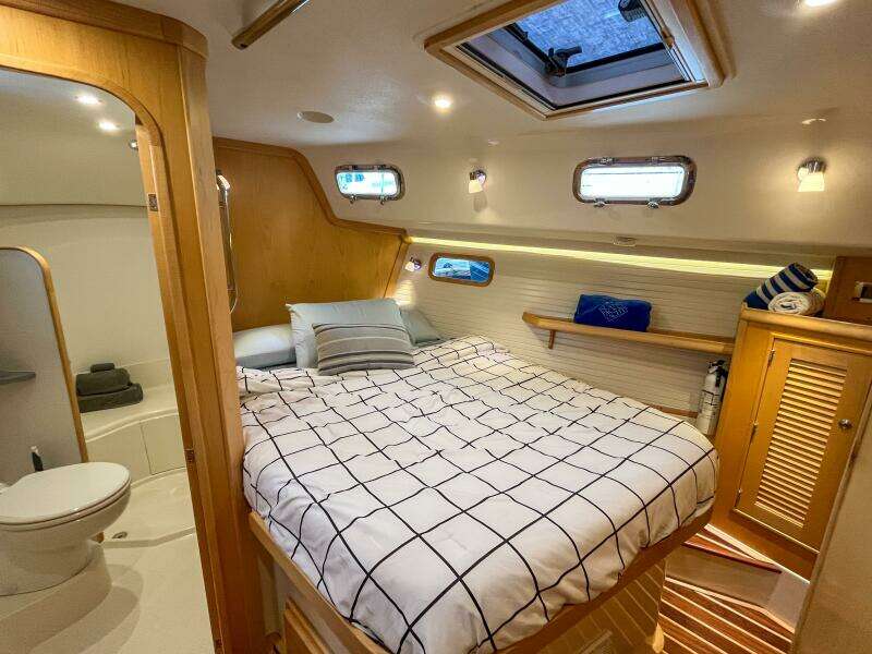 Hawkeye 43ft Island Packet Yacht For Sale