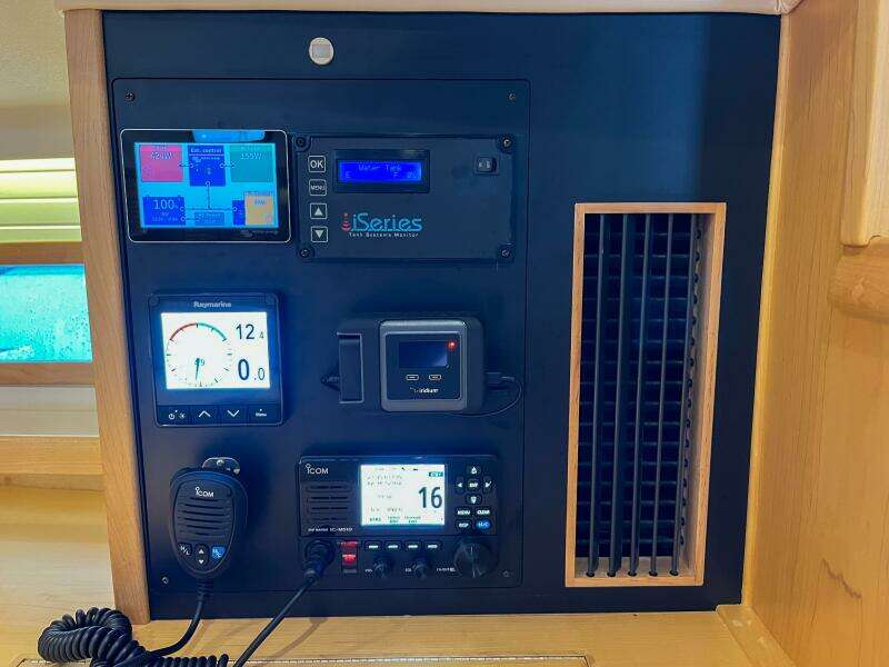 Hawkeye 43ft Island Packet Yacht For Sale