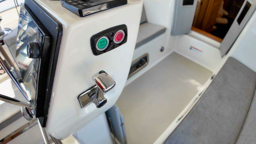 Hawkeye 43ft Island Packet Yacht For Sale