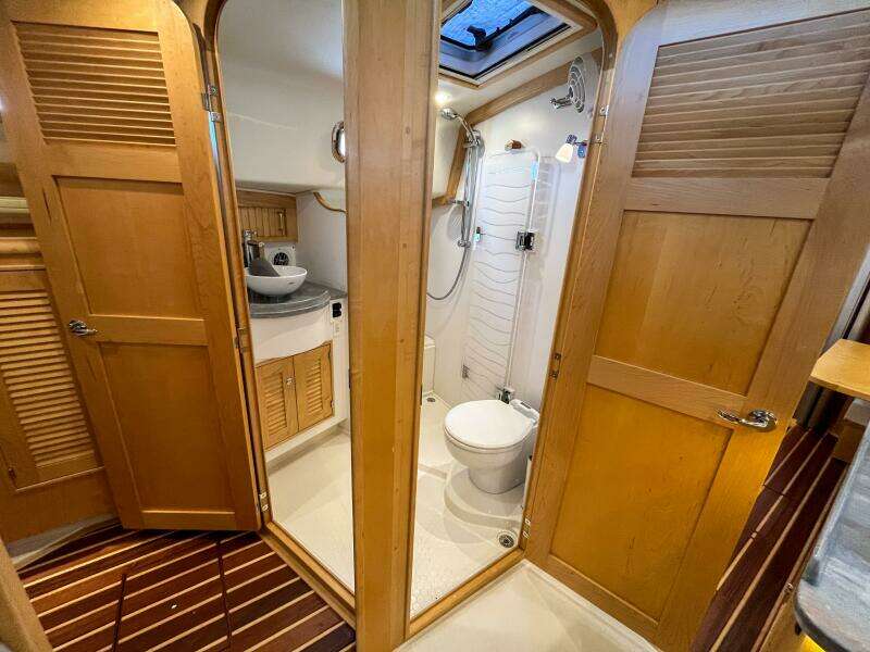 Hawkeye 43ft Island Packet Yacht For Sale