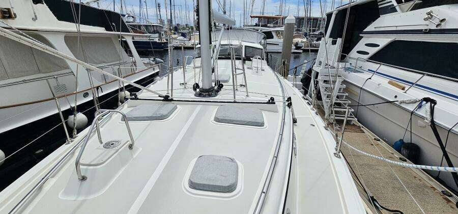 Hawkeye 43ft Island Packet Yacht For Sale