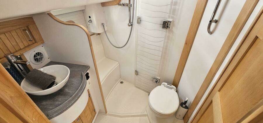 Hawkeye 43ft Island Packet Yacht For Sale