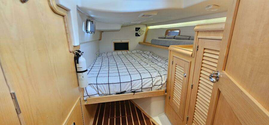 Hawkeye 43ft Island Packet Yacht For Sale