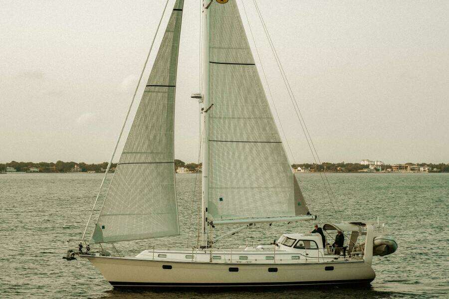 Hawkeye 43ft Island Packet Yacht For Sale