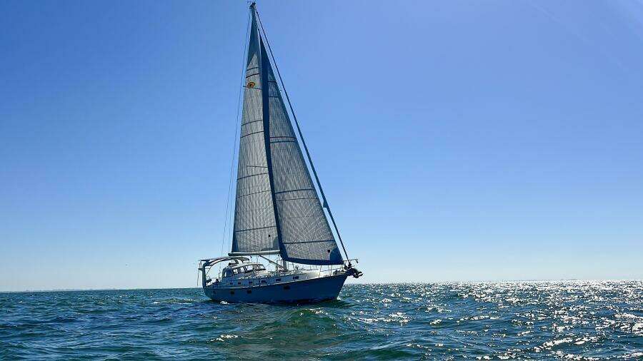 Hawkeye 43ft Island Packet Yacht For Sale