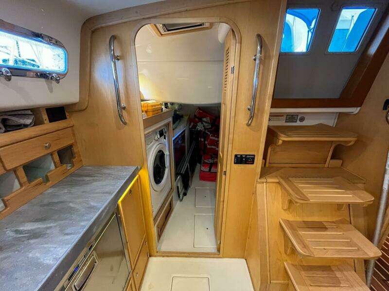 Hawkeye 43ft Island Packet Yacht For Sale